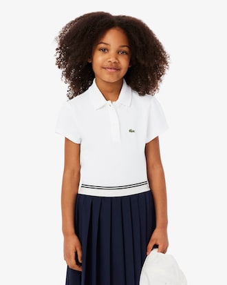 Camisa Polo em Piqu&eacute; com Gola Recortada
