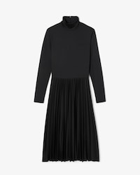 Vestido de Gola Alta Slim Fit