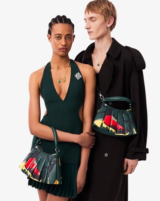 Cartera De Cuero Peque&ntilde;a Runway Lenglen Con Estampado De Cocodrilo