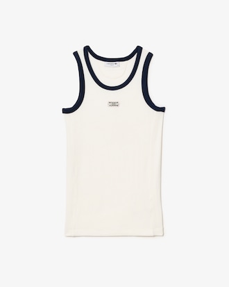 Top fluido de malha em ribana com emblema de t&ecirc;nis