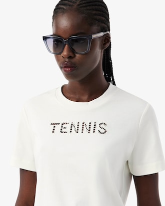 Remera con bordado de tenis