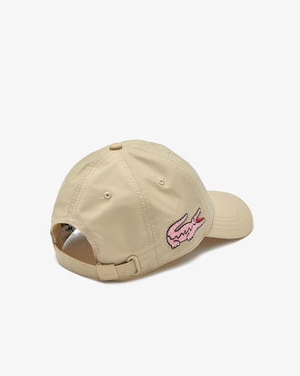 Bon&eacute; feminino em n&aacute;ilon leve com bordado de crocodilo grande