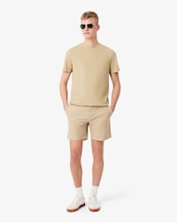 Bermuda de modelagem ajustada em malha stretch