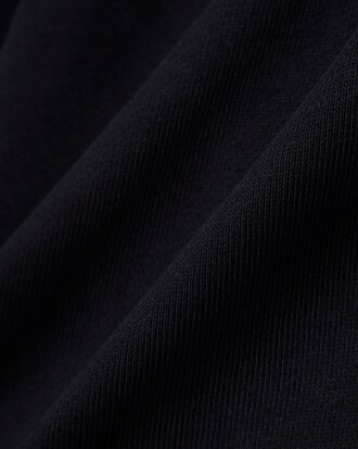 Cal&ccedil;a esportiva com perna afunilada