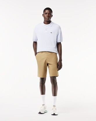Bermuda Chino em Sarja de Algodão com Corte Reto