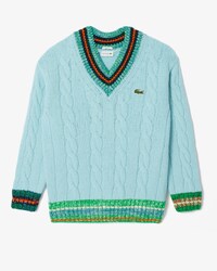 Su&eacute;ter Loose Fit em l&atilde; com decote em V contrastante