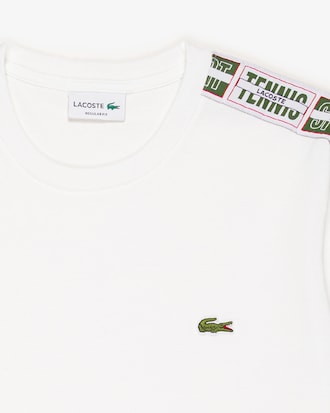 Camiseta Masculina com Fita de Assinatura Bicolor na Lateral